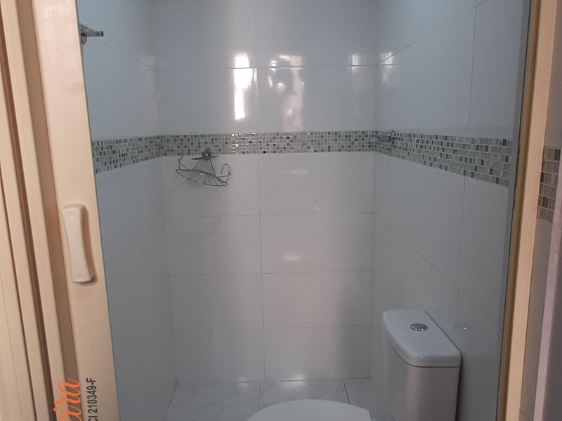 Aluga casa no centro de Sorocaba com dois dormitórios e duas suítes (ALUGADA)