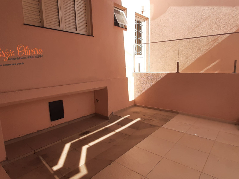 Aluga casa no centro de Sorocaba com dois dormitórios e duas suítes (ALUGADA)