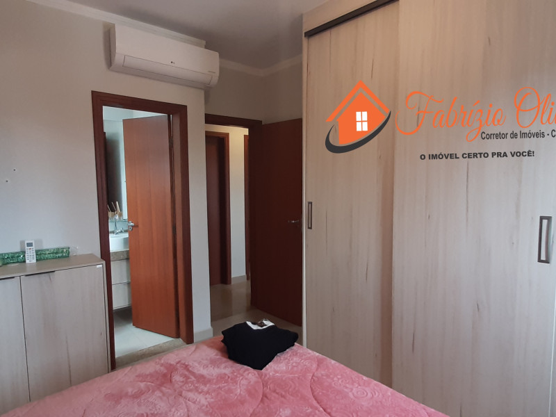 Vende Apartamento com três dormitórios sendo um suíte